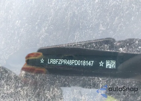 2023 Buick Envision Essence Awd z USA, uszkodzony, nr VIN LRBFZPR48PD018147